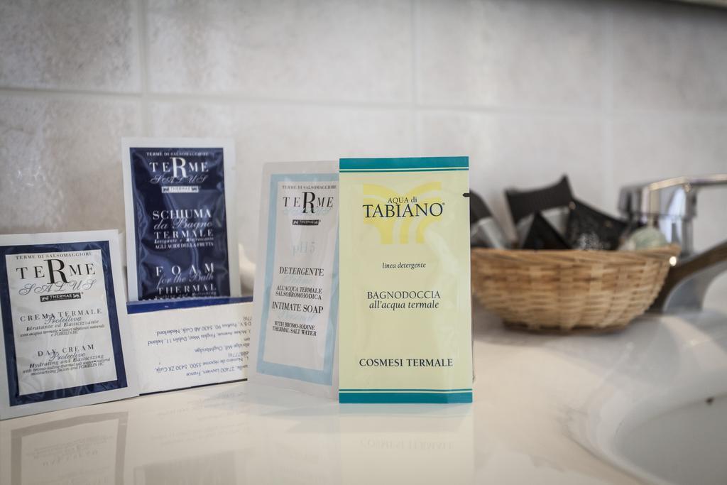 Hotel Rossini Tabiano Terme Kültér fotó