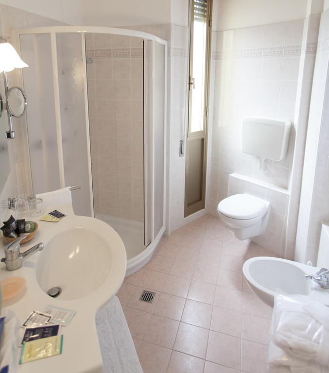 Hotel Rossini Tabiano Terme Kültér fotó